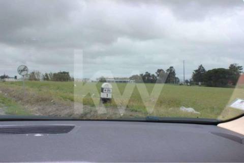 Terreno com 75.000 m2 para construção de armazéns no MONTIJO, Lisboa