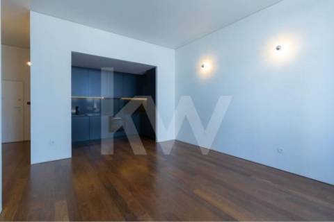 Apartamento Novo T1 no Bonfim – Qualidade Superior e Possibilidade de Licença AL