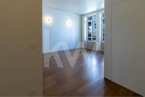 Apartamento Novo T1 no Bonfim – Qualidade Superior e Possibilidade de Licença AL