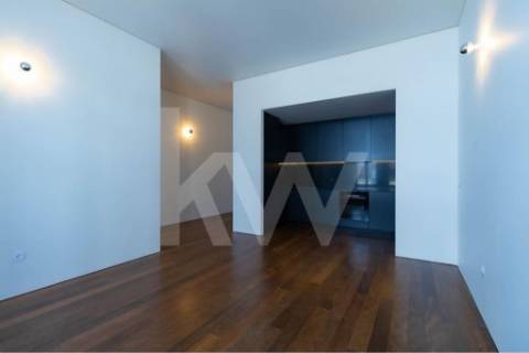 Apartamento Novo T1 no Bonfim – Qualidade Superior e Possibilidade de Licença AL