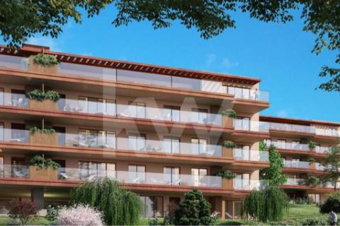 Apartamento T3 NOVO com 175 m2, Terraço de 37 m2 * Três Lugares de Estacionamento