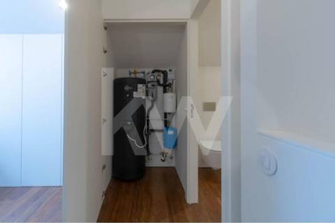 T2 COM VARANDA, EM CAMPANHÃ, PRÓXIMO AO TERMINAL INTERMODAL E DO ESTÁDIO DO DRAGÃO