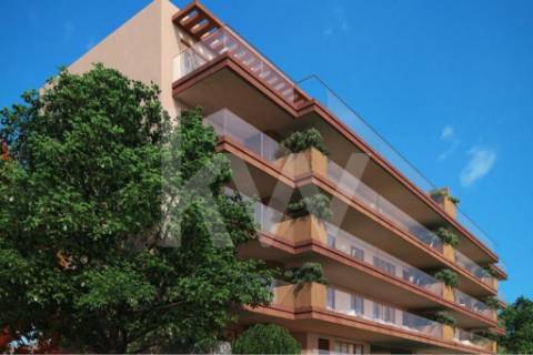 Apartamento T2 NOVO com 132 m2, Terraço de 24 m2 * Dois Lugares de Estacionamento