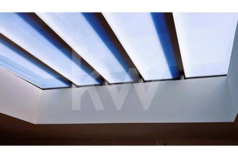 - Quintinha c/ Moradia de arquitectura contemporânea, com jardim, piscina, court ténis