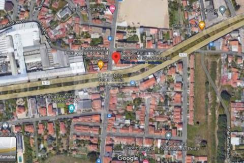 *** SUSPENSO *** Café arrendado , em zona de grande tráfego automóvel e pedestre *** SUSPENSO