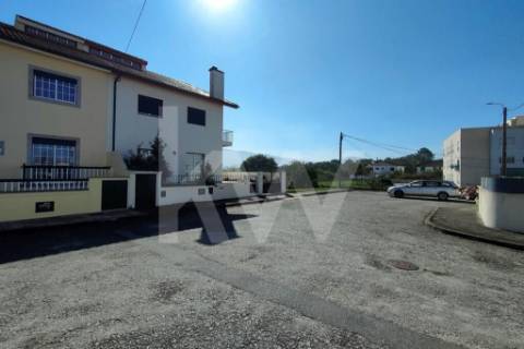 Lote em gaveto e infraestruturado em Vila Praia de Âncora