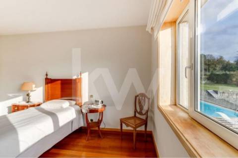 Quinta T4 com piscina, ringue de futebol (quase 20.000M2) em Navarra - Braga