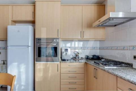 Quinta T4 com piscina, ringue de futebol (quase 20.000M2) em Navarra - Braga