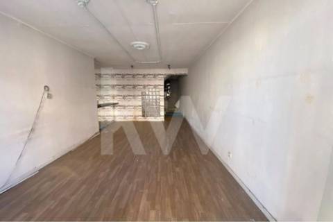 Prédio no centro do Porto com potencial de construção para habitação ou comércio