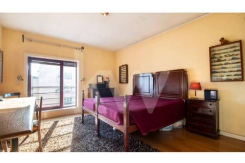 T4 Triplex, Condo. fechado em S. João Bosco, varandas,  terraço, jardim, piscina, corte de ténis.