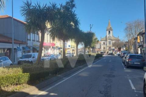 Terreno urbano com 378 m2 | Av. do Conde, S.M.Infesta | viabilidade prédio 5 andares