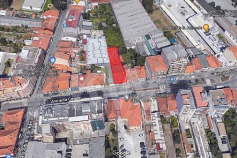 Terreno urbano com 378 m2 | Av. do Conde, S.M.Infesta | viabilidade prédio 5 andares