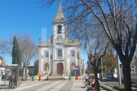 Moradias para reabilitar | Av. do Conde, S.M.Infesta | Terreno 378 m2 | ABC 220 m2