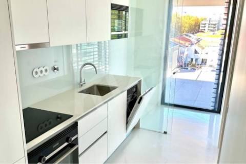 Recuado em Matosinhos Sul - Apartamento T3 de luxo novo (último piso) em condomínio fechado.