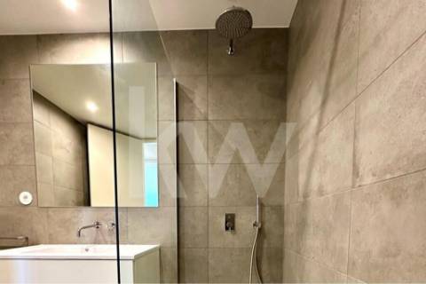 Recuado em Matosinhos Sul - Apartamento T3 de luxo novo (último piso) em condomínio fechado.