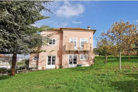 Quintinha de arquitectura colonial brasileira em Aveiro