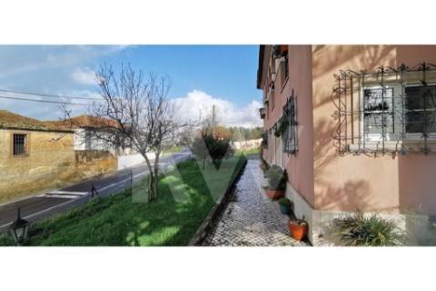 Quintinha de arquitectura colonial brasileira em Aveiro