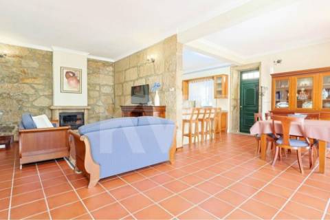 Moradia com piscina em Covas, Vila Nova de Cerveira (T4+1 -Alojamento Local)