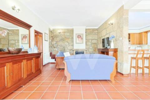 Moradia com piscina em Covas, Vila Nova de Cerveira (T4+1 -Alojamento Local)