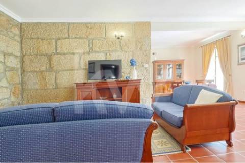 Moradia com piscina em Covas, Vila Nova de Cerveira (T4+1 -Alojamento Local)