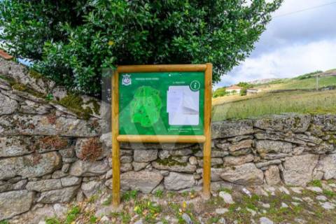 Propriedade Nariz do Mundo ( Restaurante, Residencial e Habitação) em Moscoso, Cabeceiras de Basto