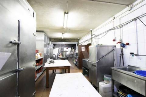 Propriedade Nariz do Mundo ( Restaurante, Residencial e Habitação) em Moscoso, Cabeceiras de Basto