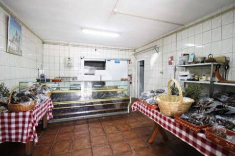 Propriedade Nariz do Mundo ( Restaurante, Residencial e Habitação) em Moscoso, Cabeceiras de Basto