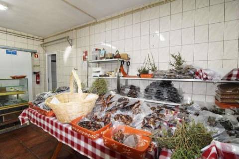 Propriedade Nariz do Mundo ( Restaurante, Residencial e Habitação) em Moscoso, Cabeceiras de Basto