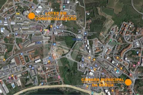 Lote aprovado para construção em altura de 4 pisos, com uma área total de 872,00m2.