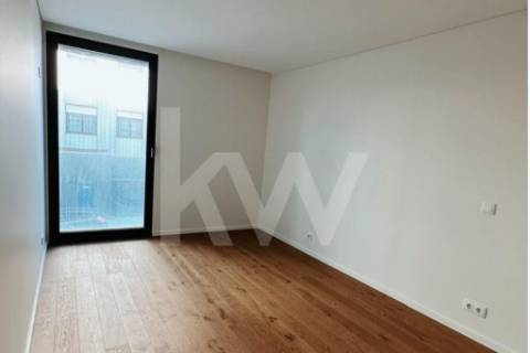 Matosinhos Sul - Apartamento T4 Novo Pronto a habitar