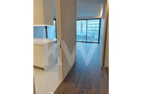 Apartamento T3 Premium com 3 casas de banho, garagem e varanda - Matosinhos Centro