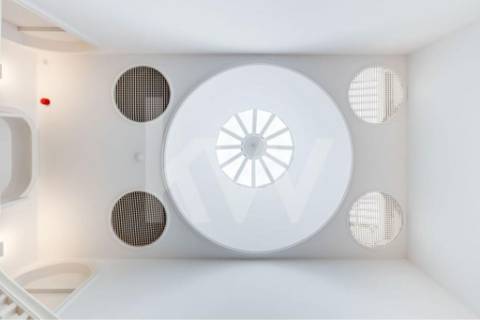 Apartamento inserido em Prédio do século XIX em localização premium e histórica da cidade do Porto