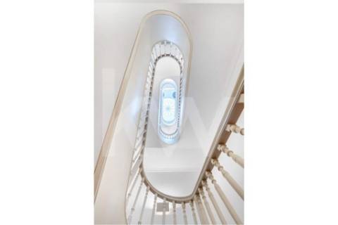 Apartamento inserido em Prédio do século XIX em localização premium e histórica da cidade do Porto