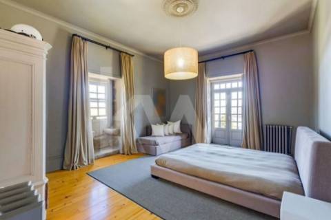 Excelente Quinta no Douro, casa com pedra de armas, fim do século XVII, vista sobre o Rio Douro