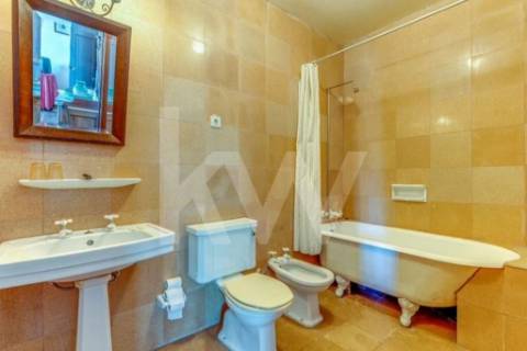 Excelente Quinta no Douro, casa com pedra de armas, fim do século XVII, vista sobre o Rio Douro