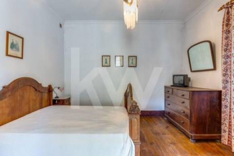 Excelente Quinta no Douro, casa com pedra de armas, fim do século XVII, vista sobre o Rio Douro