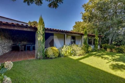 Excelente Quinta no Douro, casa com pedra de armas, fim do século XVII, vista sobre o Rio Douro