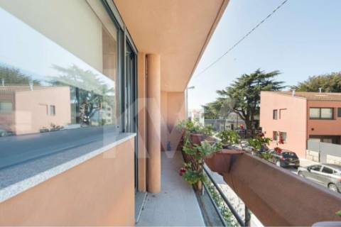 Moradia Triplex Geminada à venda no Bairro dos Musicos em Marechal Gomes da Costa