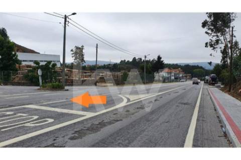 Terreno para construção de armazém Industrial, Baltar com 11.309,8 m2 .