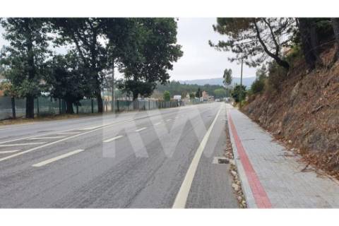 Terreno para construção de armazém Industrial, Baltar com 11.309,8 m2 .