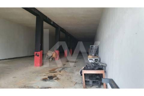 Terreno para construção de armazém Industrial, Baltar com 11.309,8 m2 .