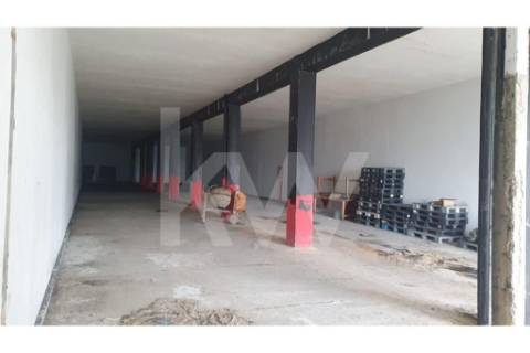 Terreno para construção de armazém Industrial, Baltar com 11.309,8 m2 .