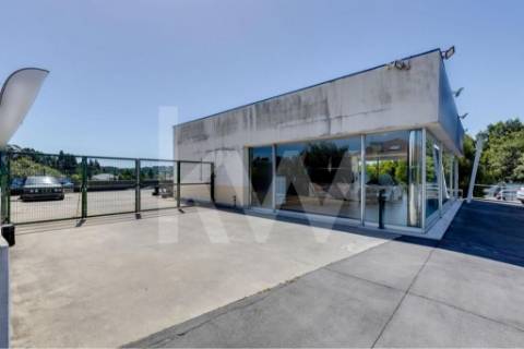 Stand com terreno e Oficina - EN 222 - Avintes - V.N.Gaia