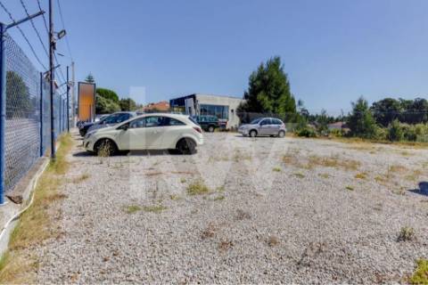 Stand com terreno e Oficina - EN 222 - Avintes - V.N.Gaia