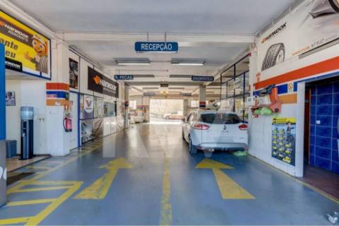 Stand com terreno e Oficina - EN 222 - Avintes - V.N.Gaia