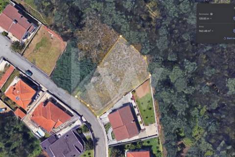 LOTE DE TERRENO URBANO PARA CONSTRUÇÃO COM 946 M2 EM VILAR (OLIVEIRA DE AZEMÉIS)