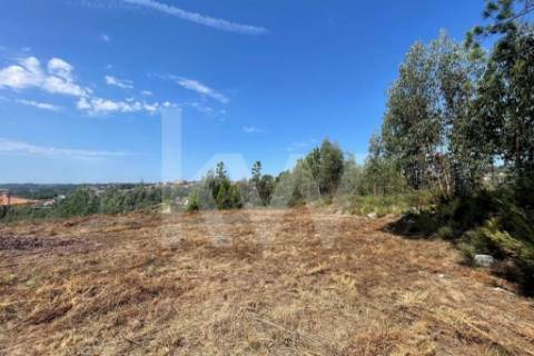 LOTE DE TERRENO URBANO PARA CONSTRUÇÃO COM 946 M2 EM VILAR (OLIVEIRA DE AZEMÉIS)