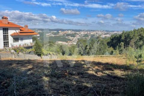 LOTE TERRENO URBANO COM 600 M2 LOCALIZADO EM MACINHATA DA SEIXA (OLIVEIRA DE AZEMÉIS)