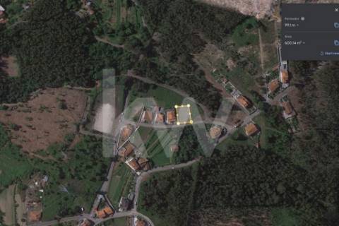 LOTE TERRENO URBANO COM 600 M2 LOCALIZADO EM MACINHATA DA SEIXA (OLIVEIRA DE AZEMÉIS)