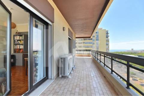 T4 totalmente remodelado em 2022 com vistas deslumbrantes nas torres do Restelo